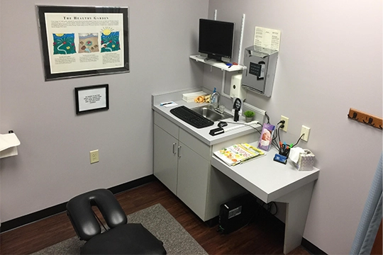 Chiropractic Cincinnati OH Exam Room